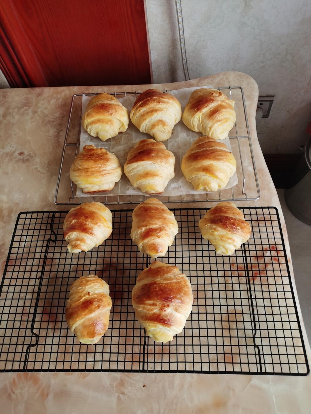 可颂（羊角面包）