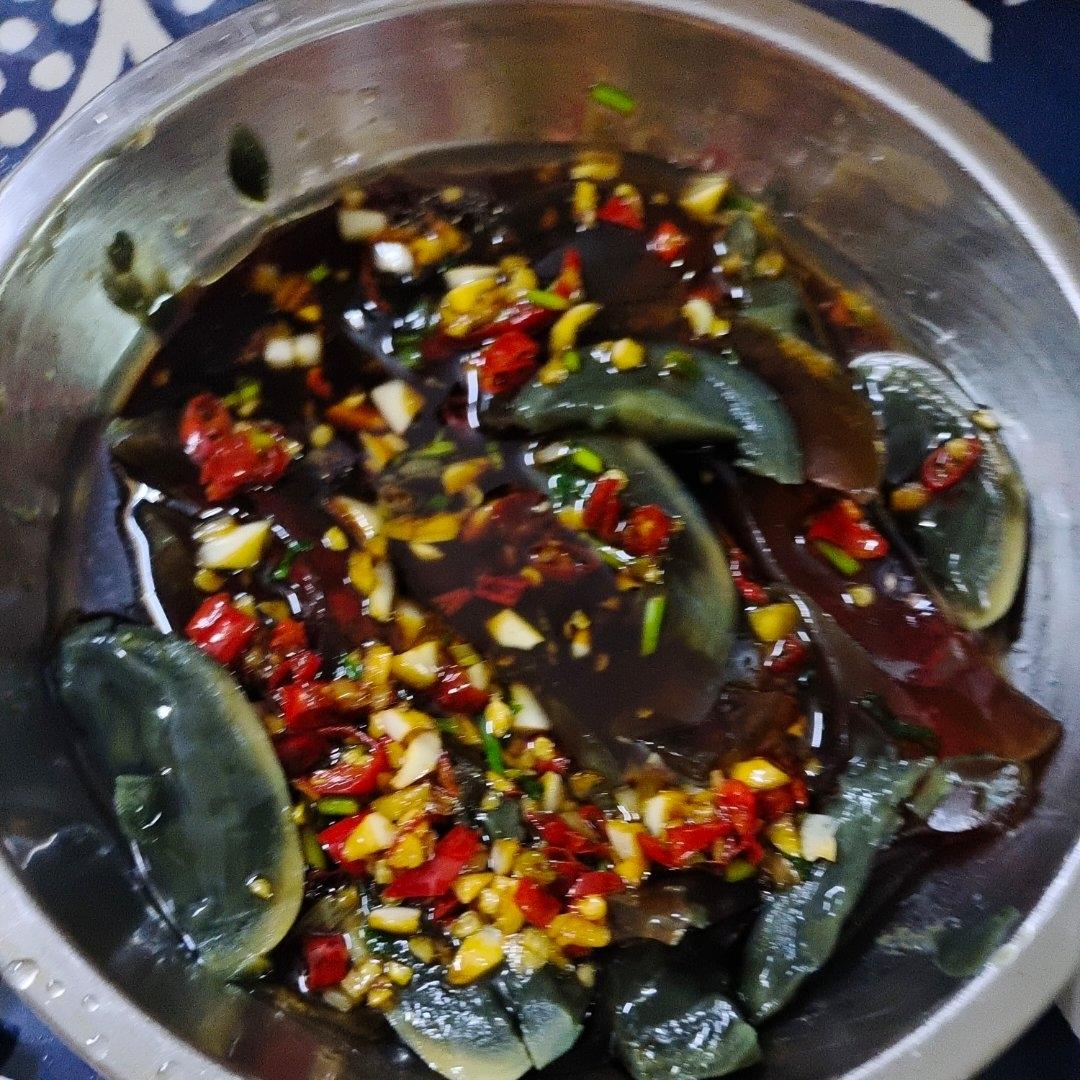 凉拌皮蛋