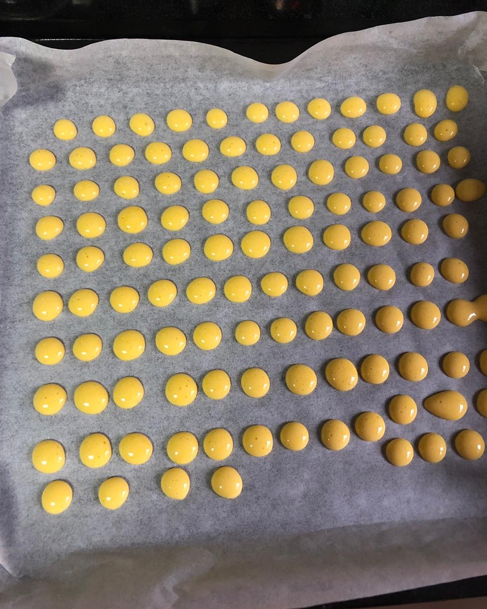 入口即化的无添加蛋黄溶豆