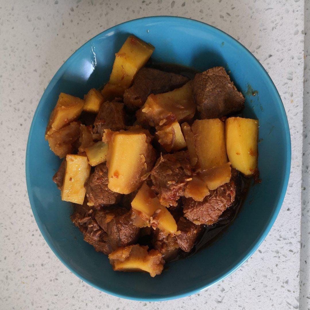 红烧牛肉土豆 （独家秘制）