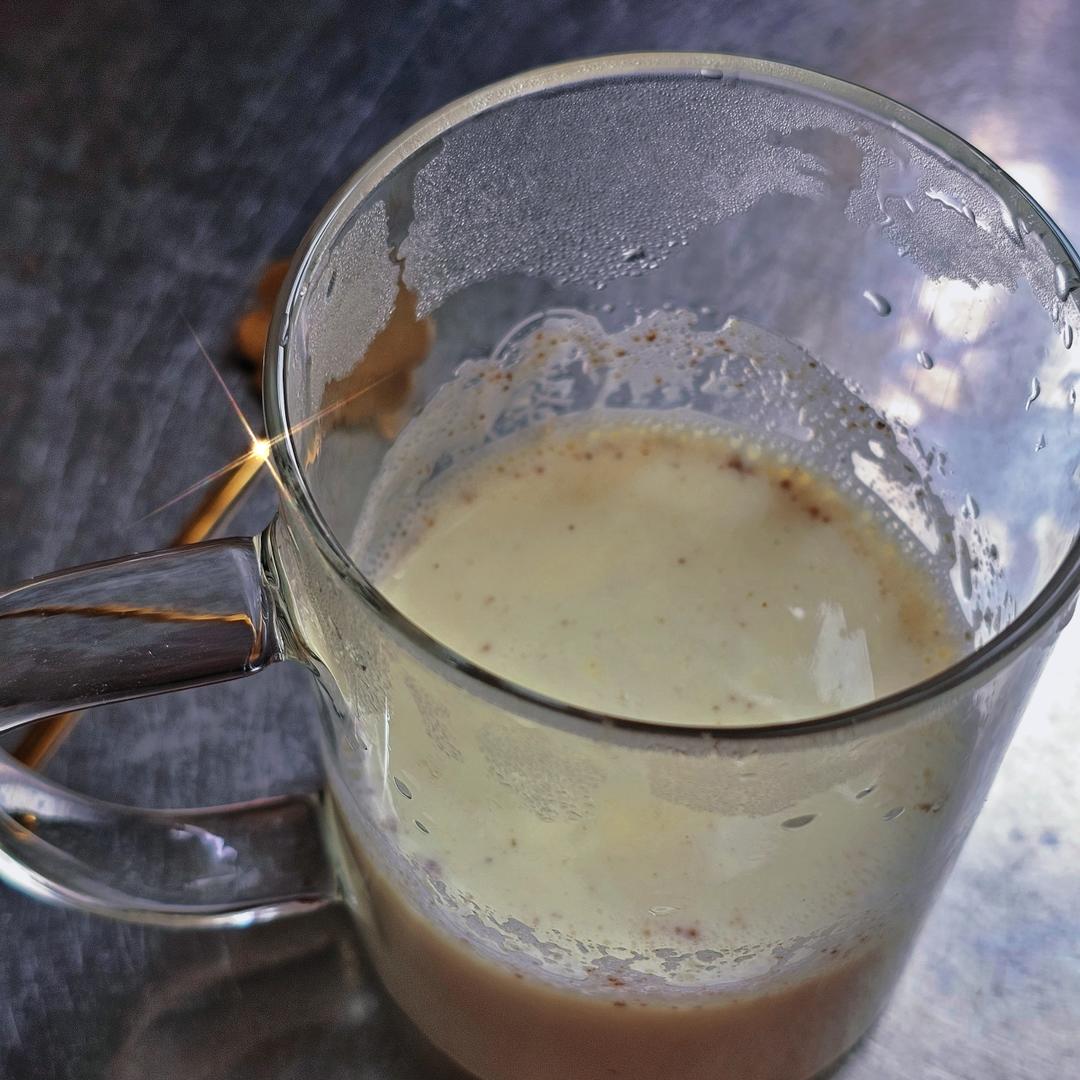 健康饮品系列｜懒人版姜黄奶，美容抗衰的 下午茶睡前饮品