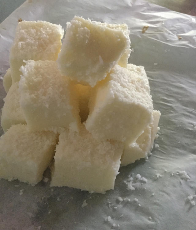 椰蓉牛奶小方
