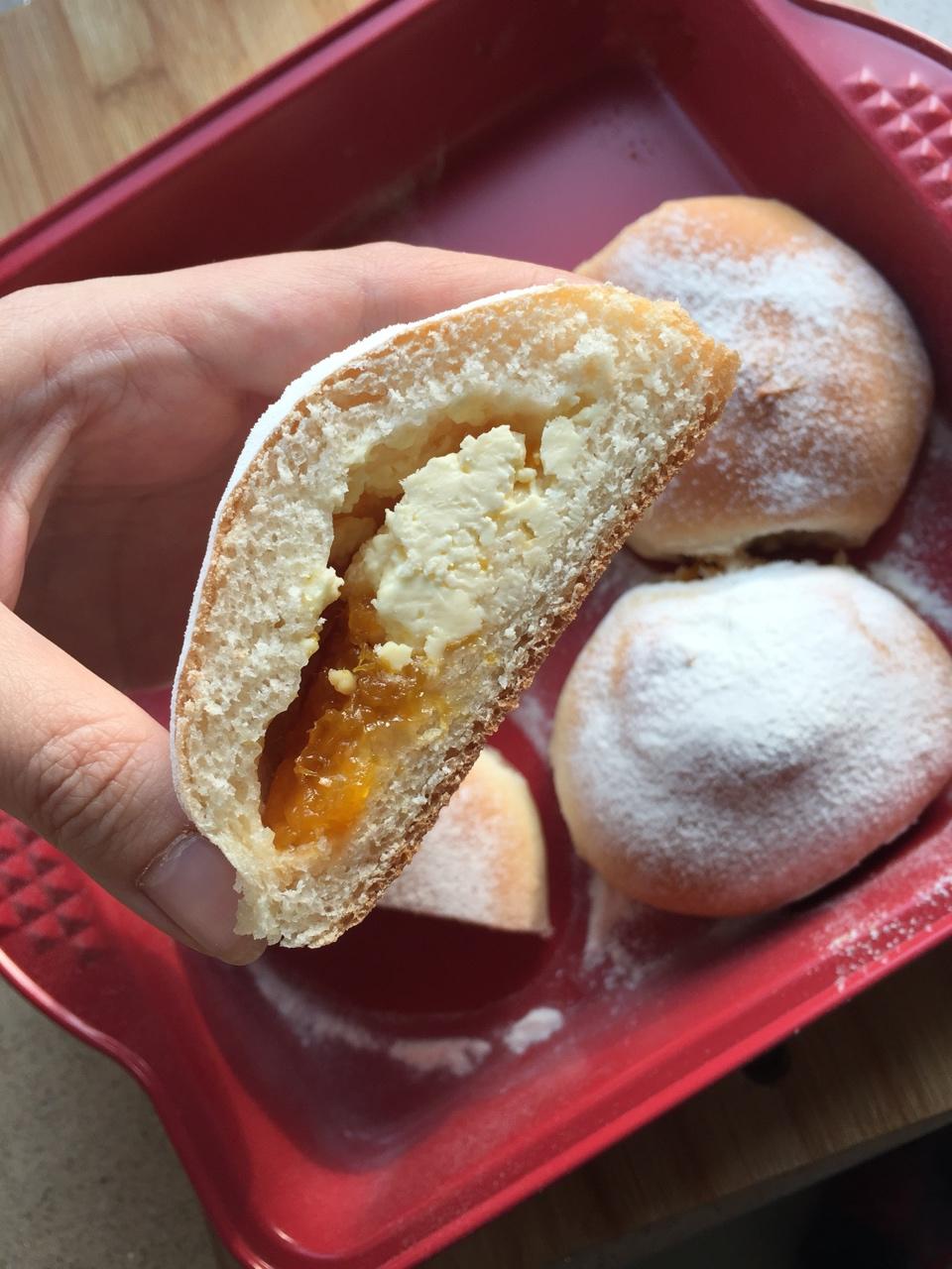 芒果奶酪白面包