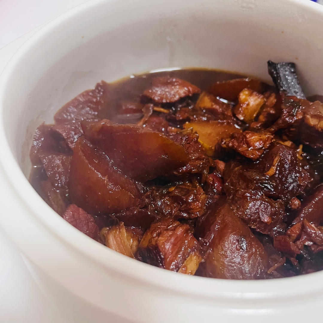 萝卜牛腩煲