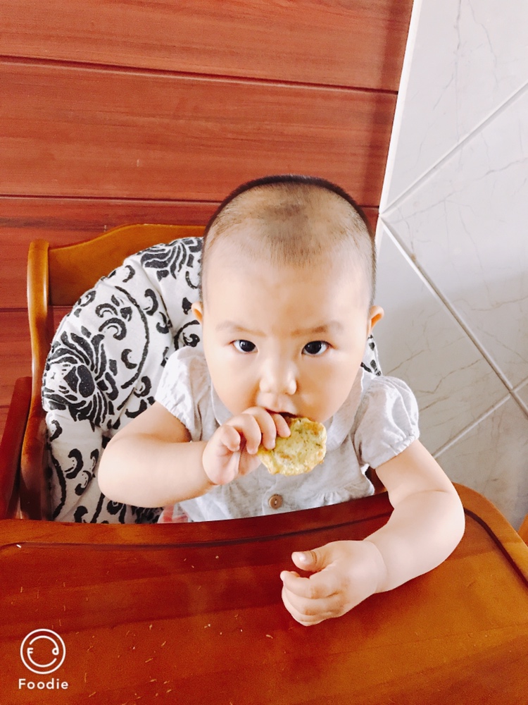 鸡蛋蔬菜饼（宝宝辅食12+）的做法 步骤5