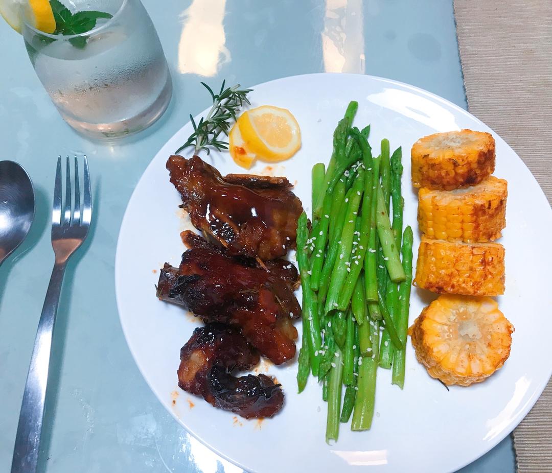 烧烤猪肋骨 BBQ Ribs