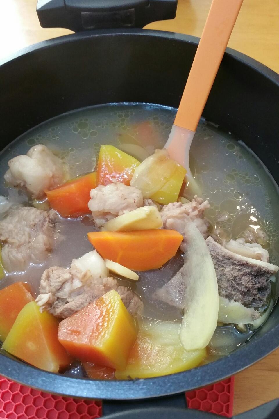 百合-81做的木瓜排骨汤