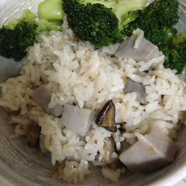 香菇芋头炊饭