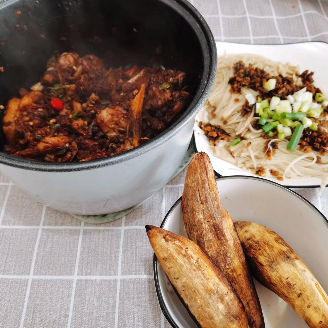 电饭煲麻辣鸡腿