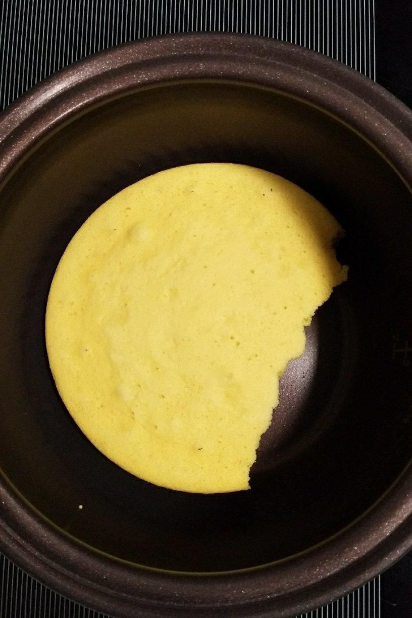 超棒，不用烤箱也能做蛋糕！微博访问量曾突破10W+的热门帖——电饭锅做蛋糕（多动图，孔瑶的食谱）