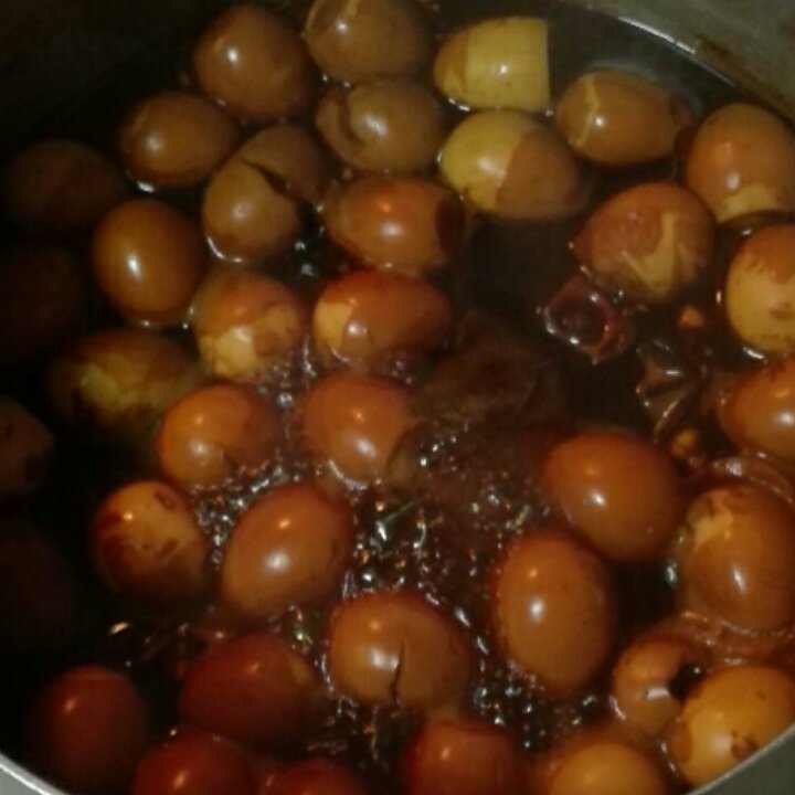 乡巴佬卤鹌鹑蛋