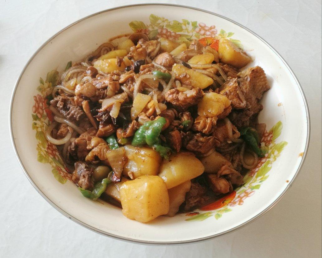 小鸡炖蘑菇