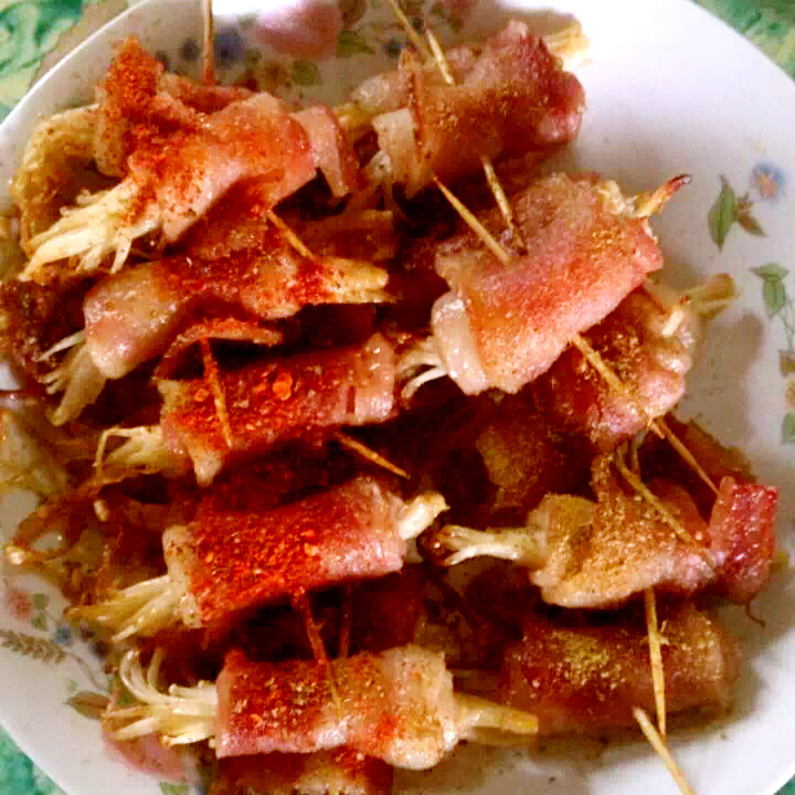 香煎培根金针菇卷