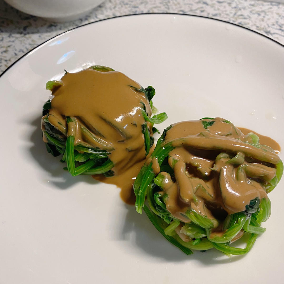 麻酱拌花生菠菜