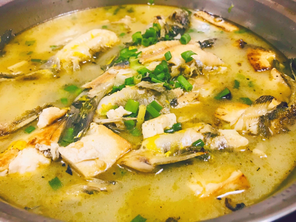 黄骨鱼豆腐汤的做法