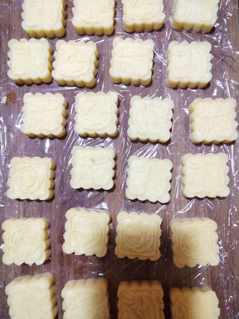 奶香绿豆糕（无豆腥味，超快手不麻烦）