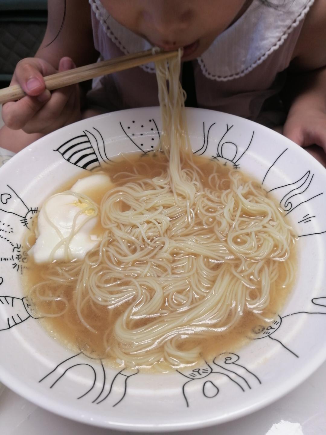 竹升面早餐