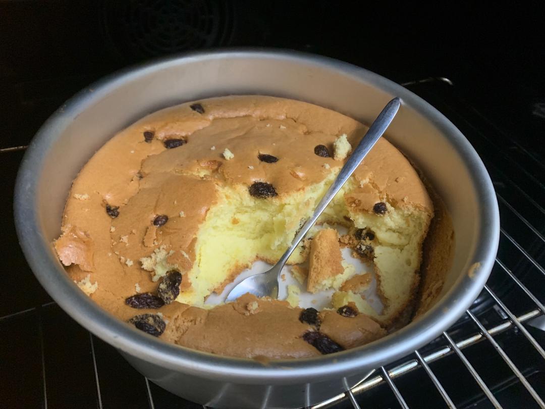 烤箱做蛋糕（戚风蛋糕的做法）