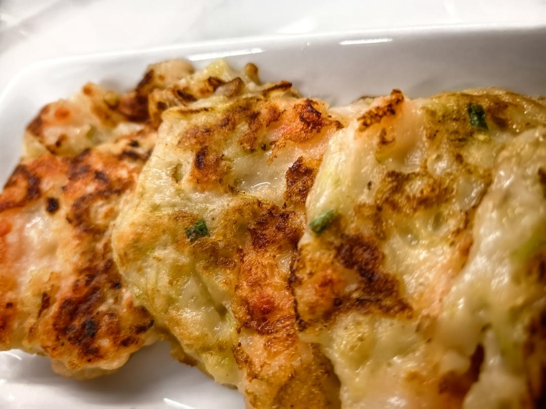 丝瓜和鲜虾的搭配，简直绝了!丝瓜虾饼宝宝辅食