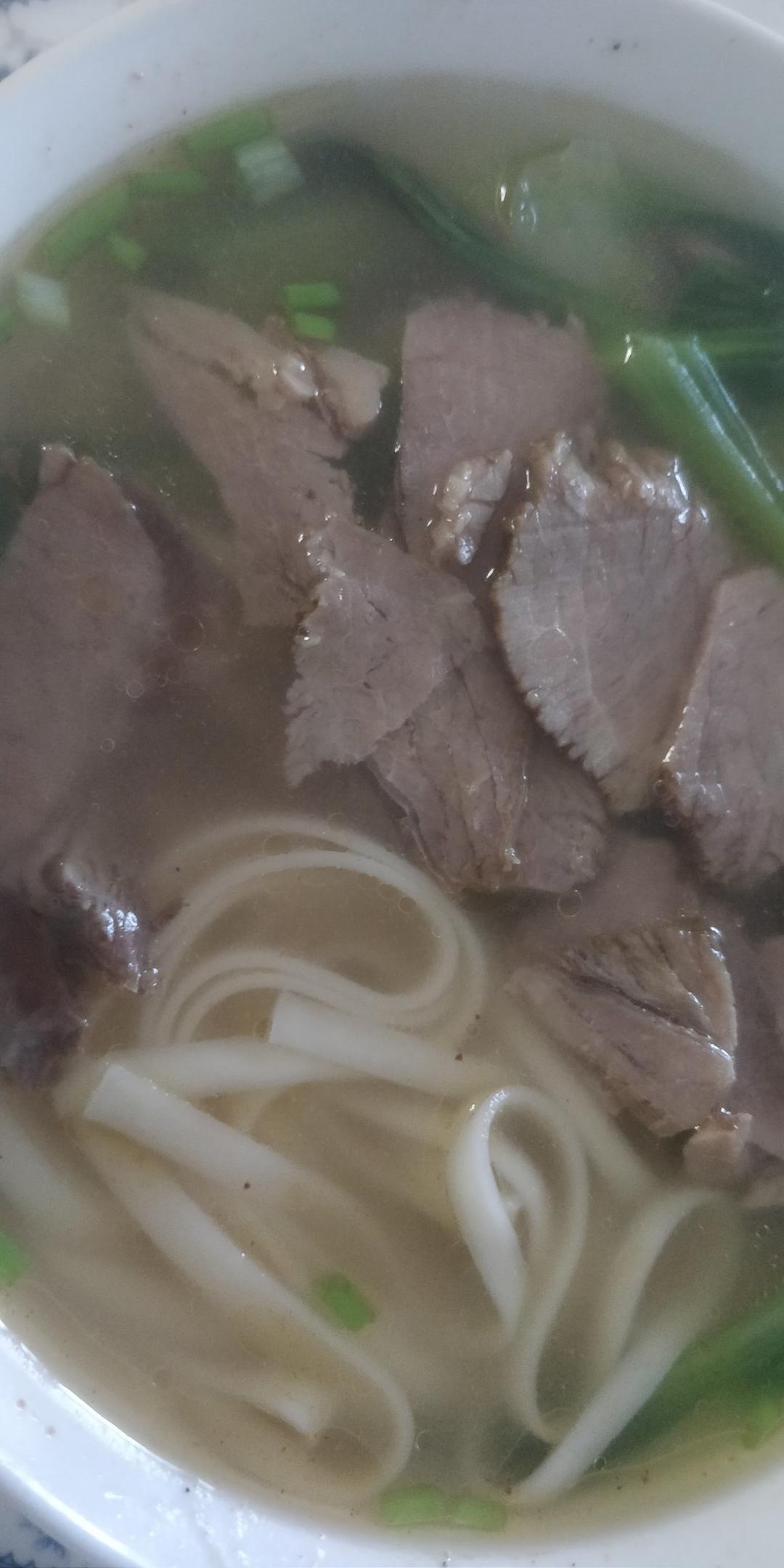 家庭版清汤牛肉面