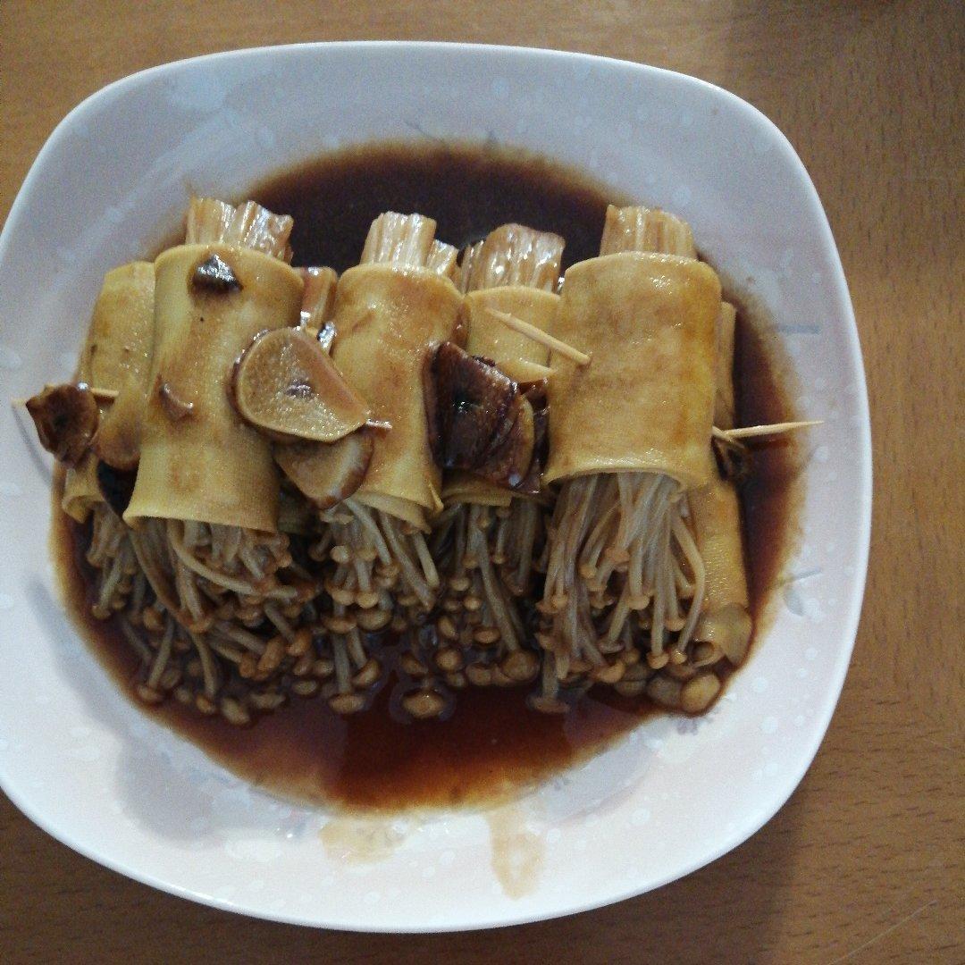 比肉还好吃的金针菇豆皮卷