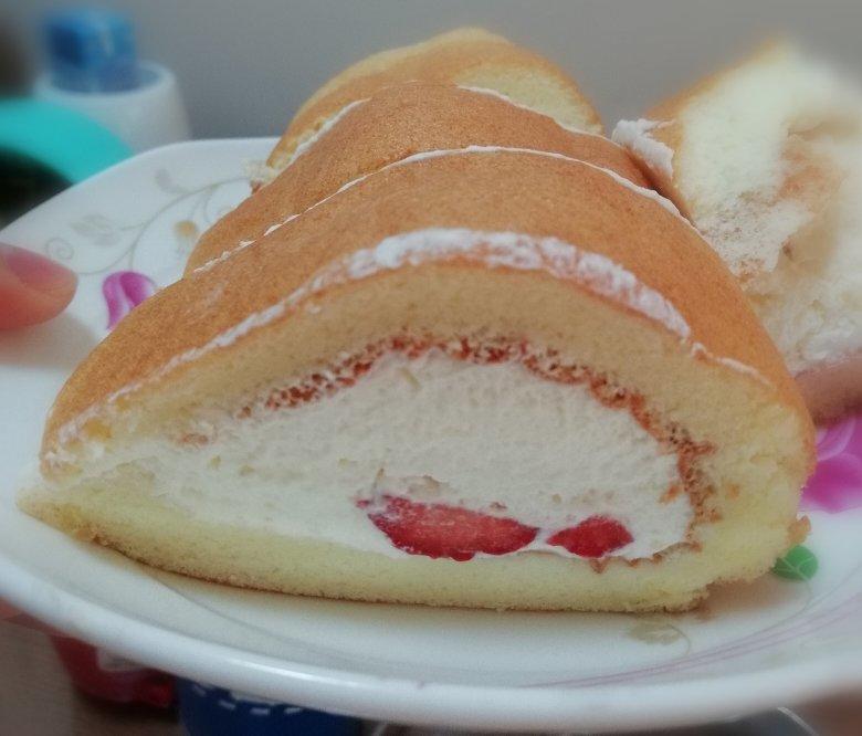 《Tinrry下午茶》教你做基础原味蛋糕卷