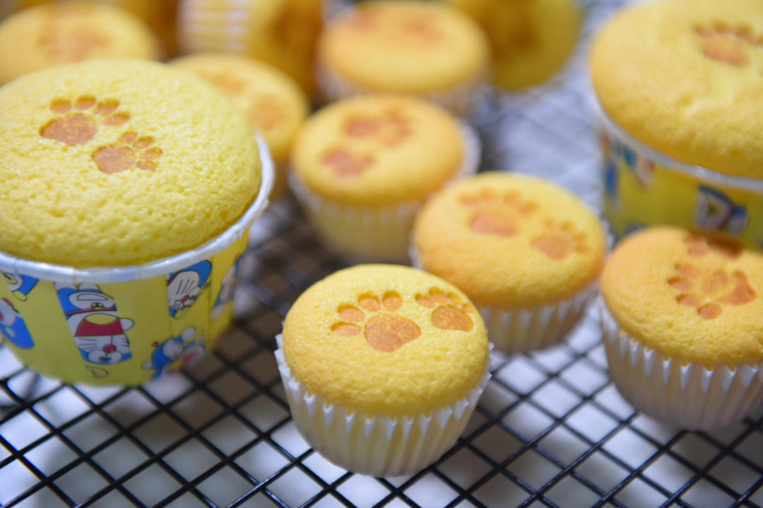 【视频食谱】一口一个小小鸡蛋糕