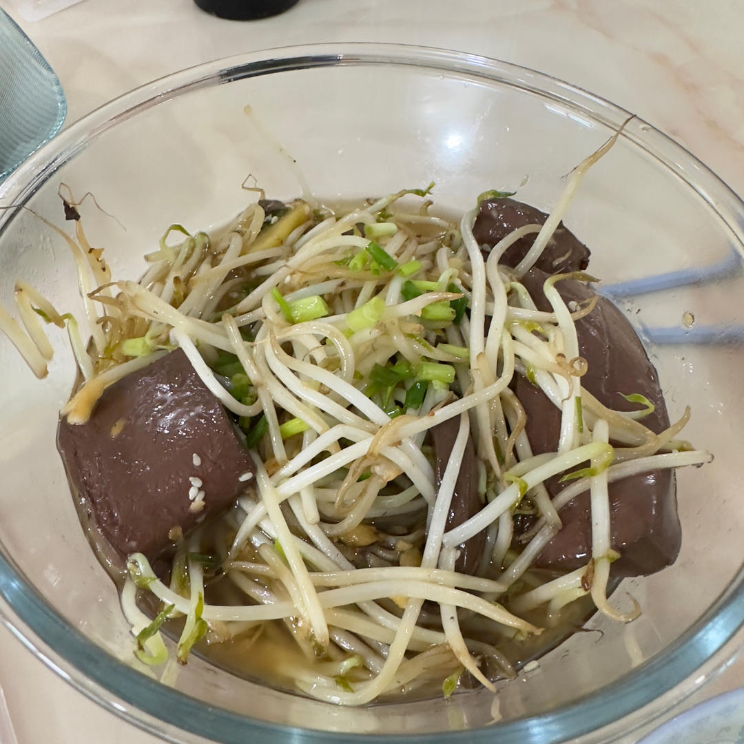 香喷喷-鸭血豆芽