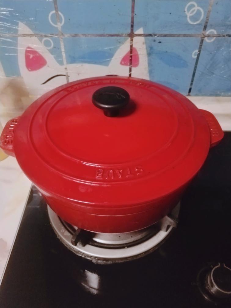 staub铸铁锅无水蒸鲈鱼的做法