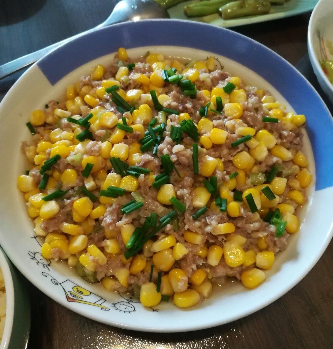 香芹玉米蒸肉饼