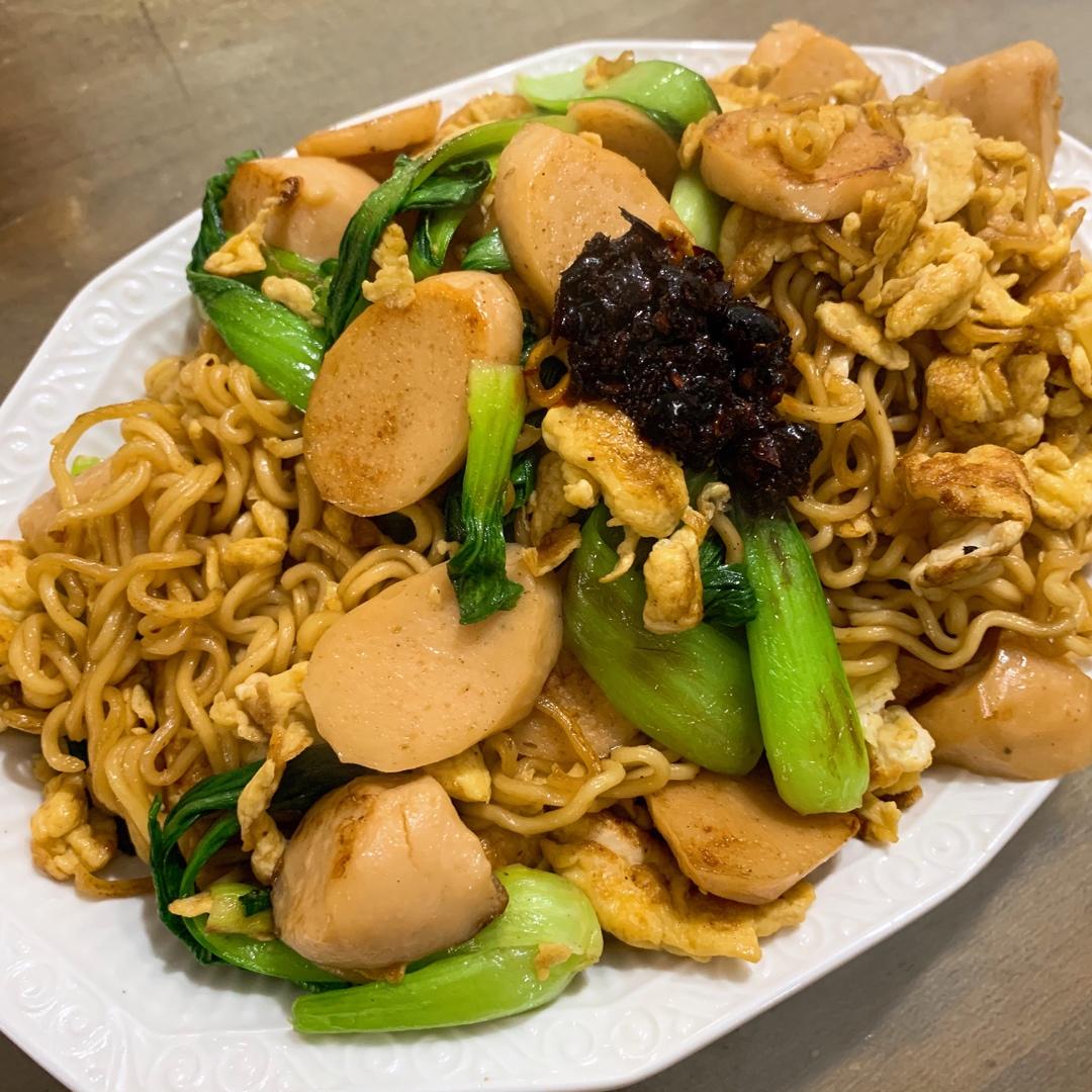 路边摊风味炒方便面