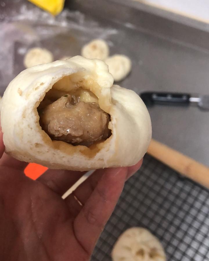 肉包子