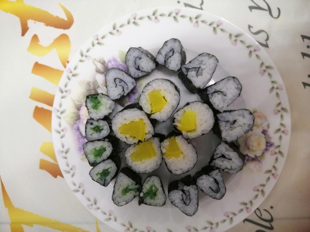 日式小卷寿司