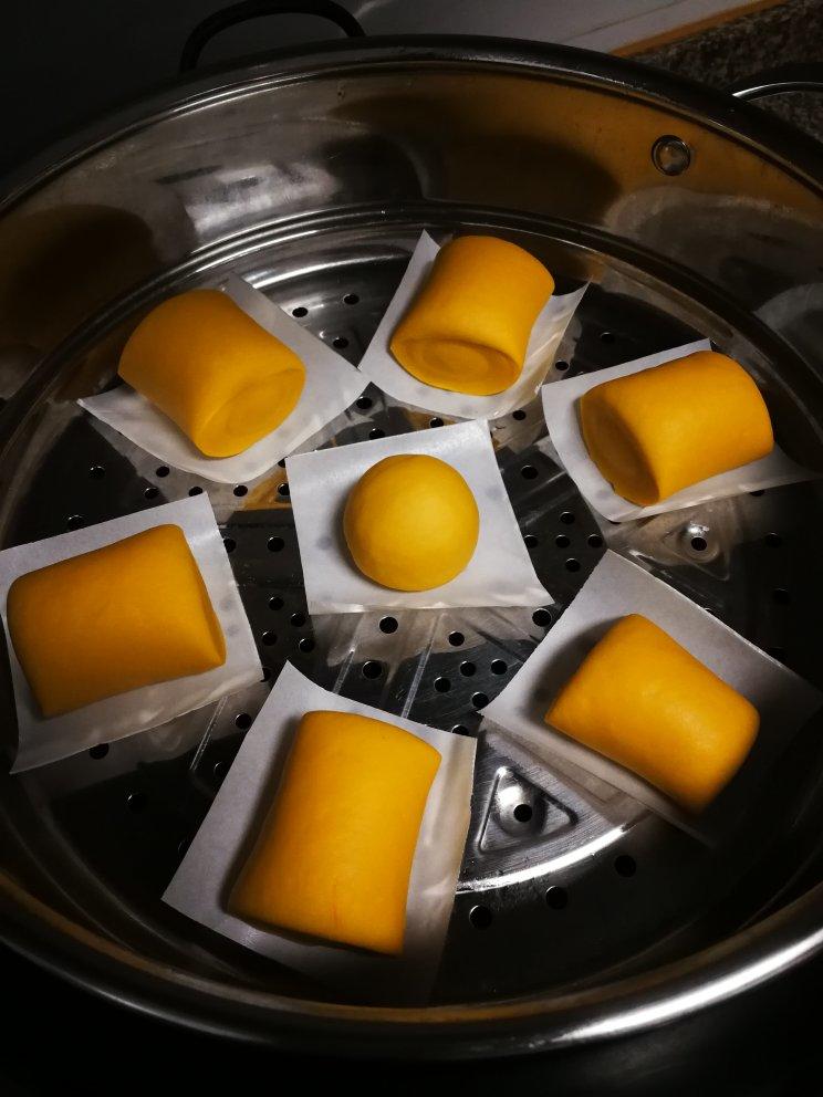 新手也可以--详解如何做出人见人爱、金黄的南瓜馒头