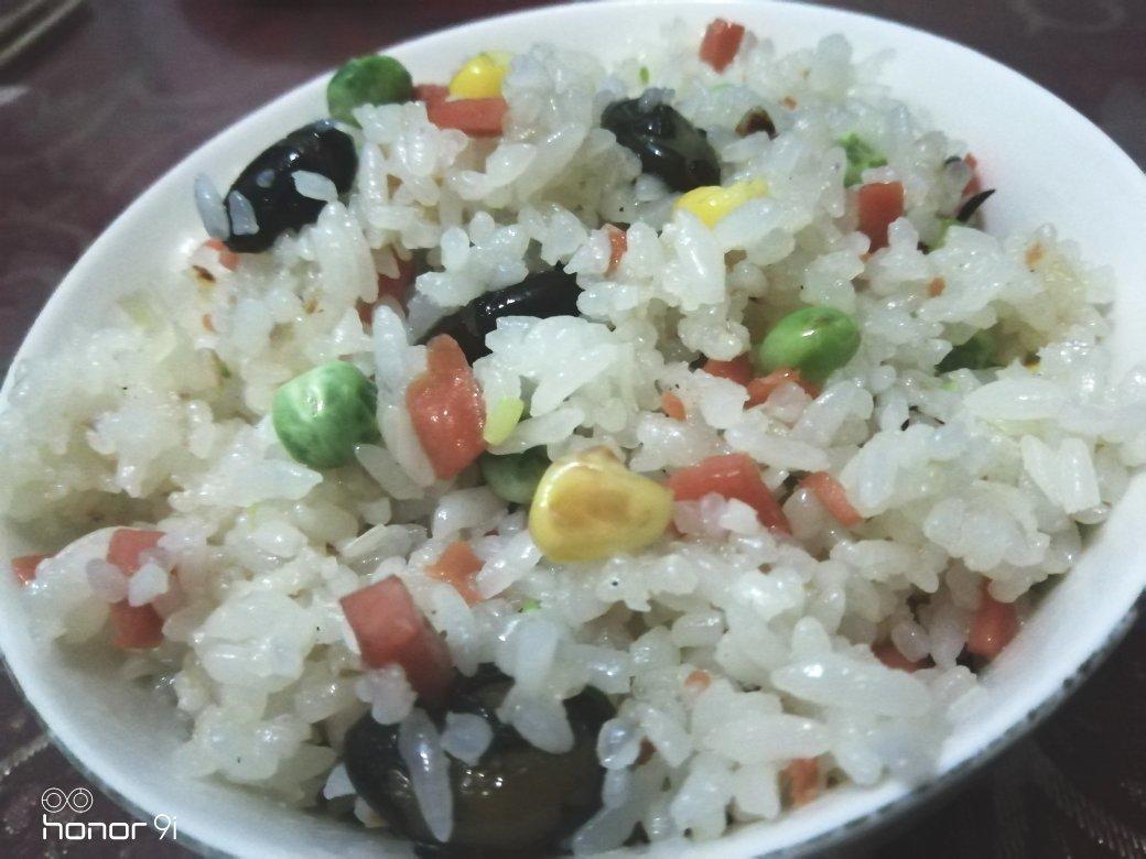 黄金火腿肠蛋炒饭