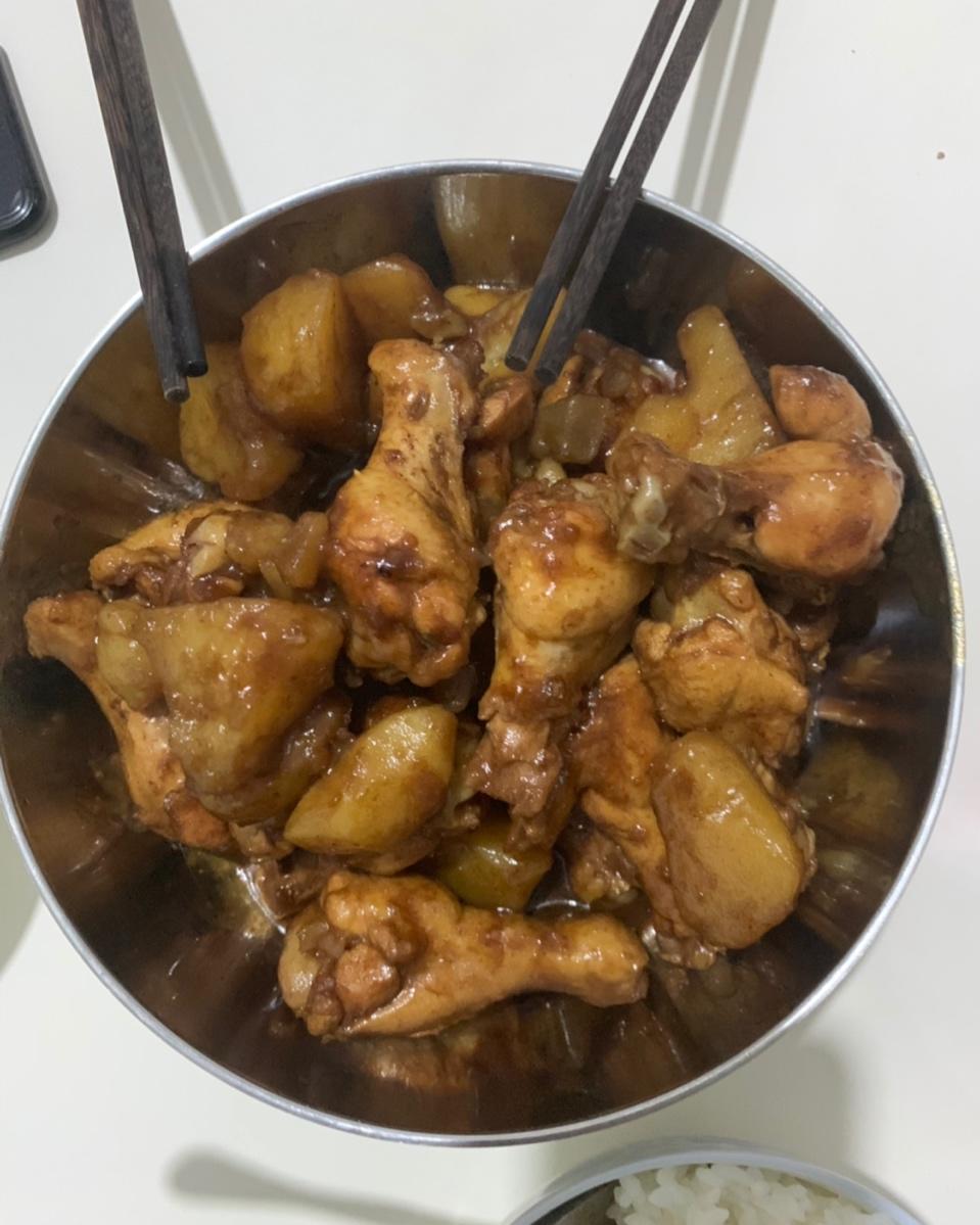 土豆焖鸡腿