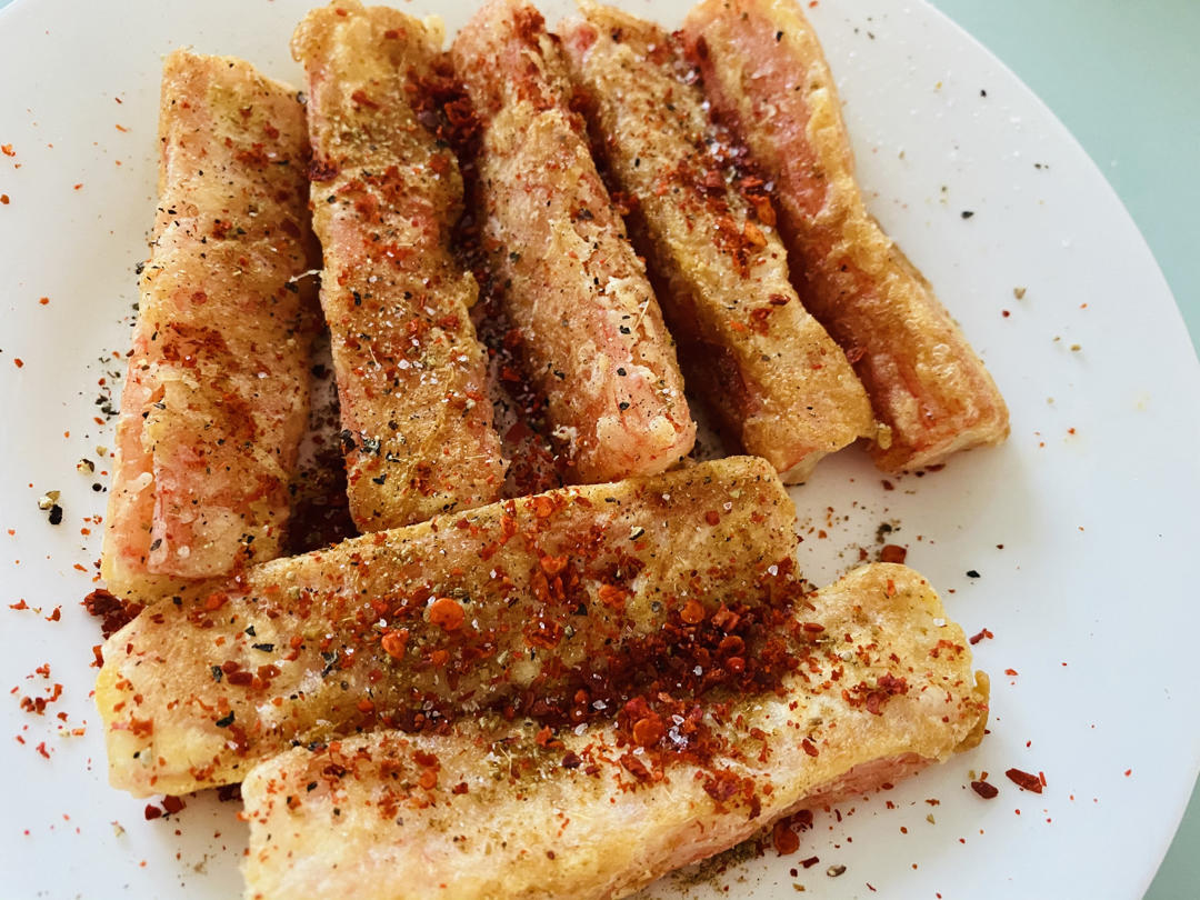 低脂美味，神仙小零食蛋与蟹柳