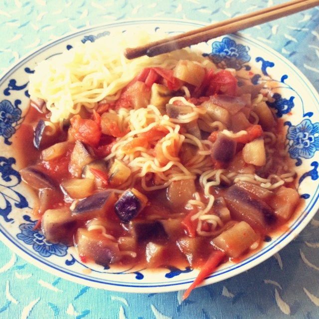 无油西红柿茄子煲