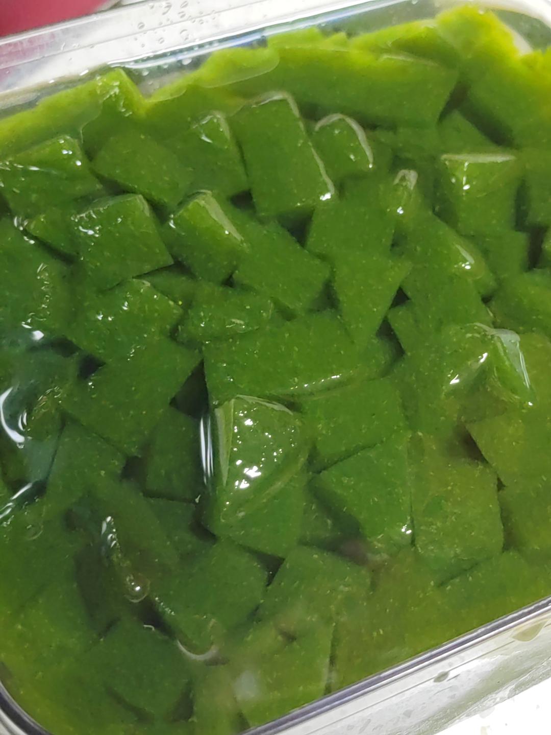 绿色烧仙草