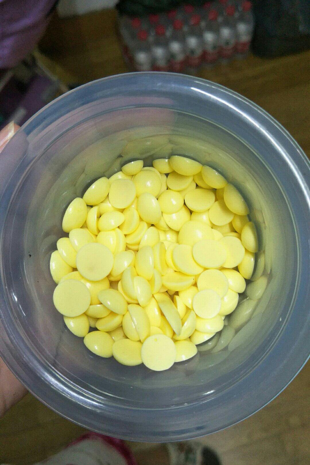 入口即化的无添加蛋黄溶豆