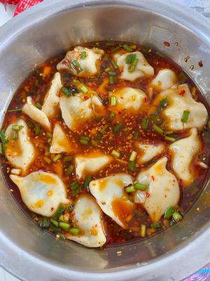 最简单好吃的酸汤水饺的做法 步骤2