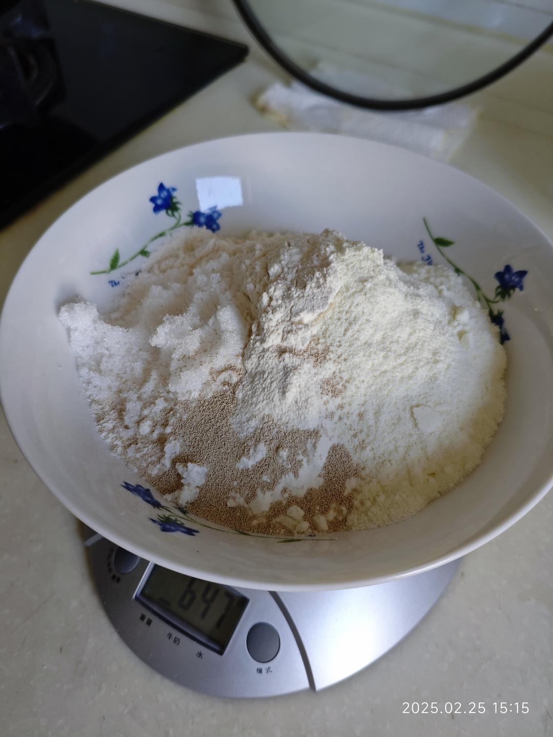 纯奶手撕吐司的做法 步骤1