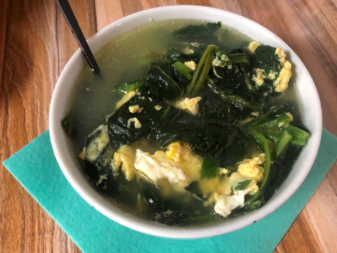 菠菜鸡蛋汤