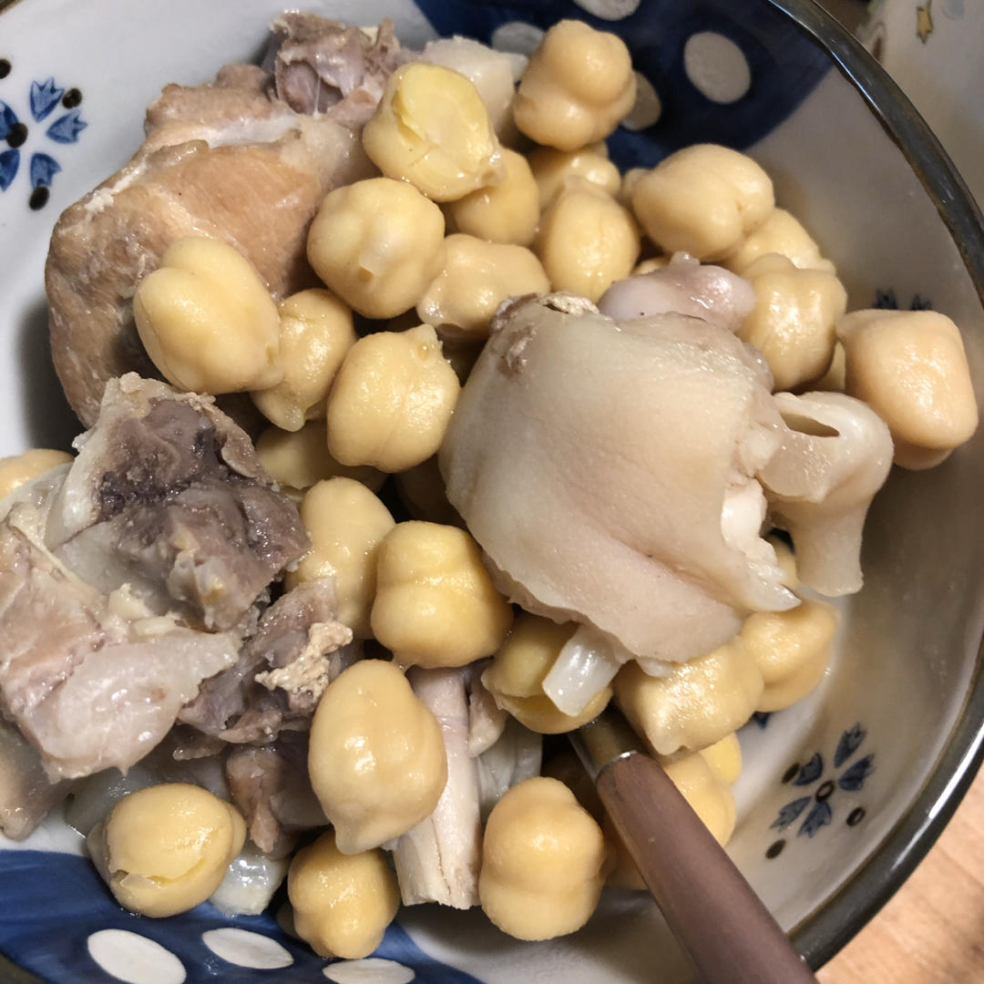 原创食谱———鹰嘴豆炖猪蹄