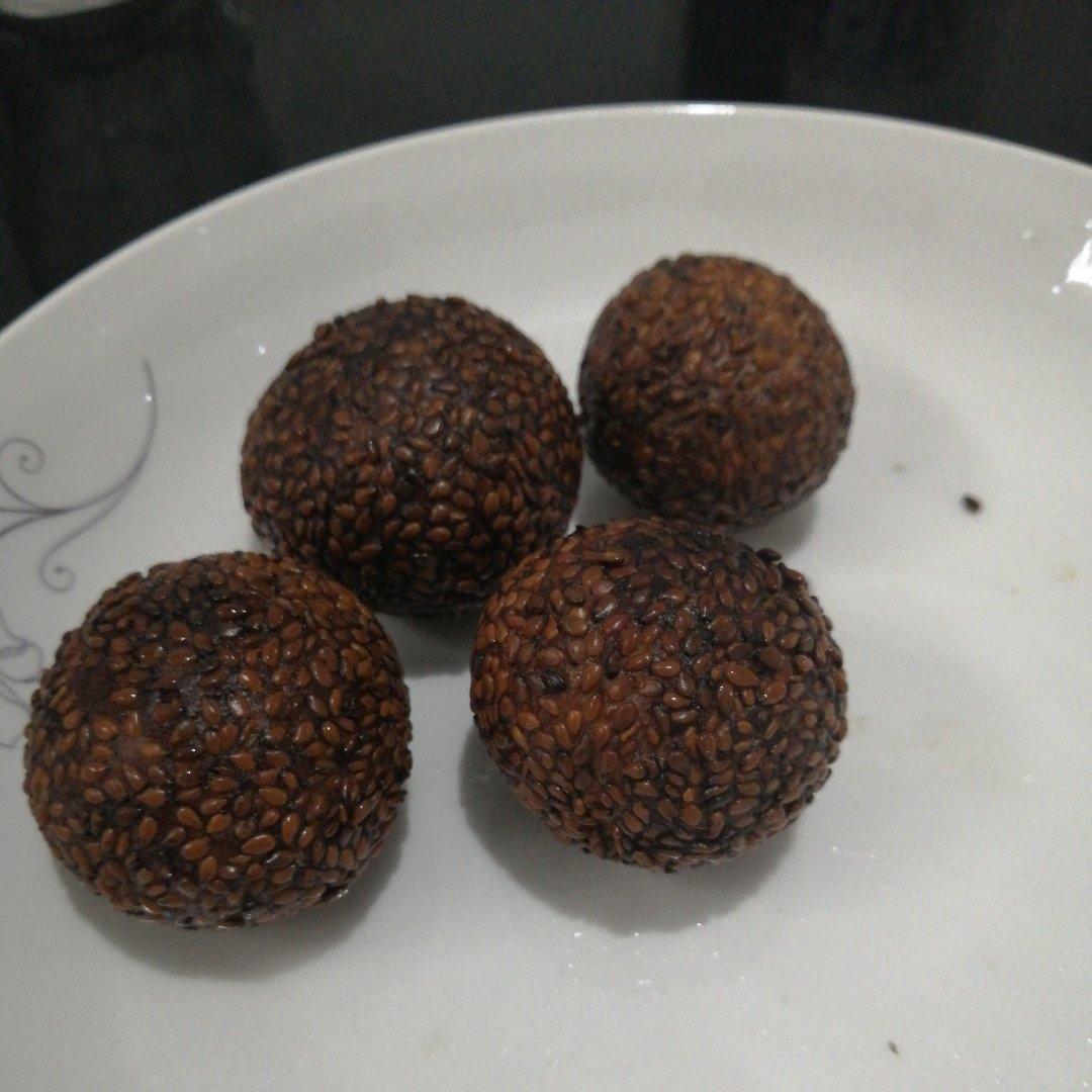 红豆沙芝麻球
