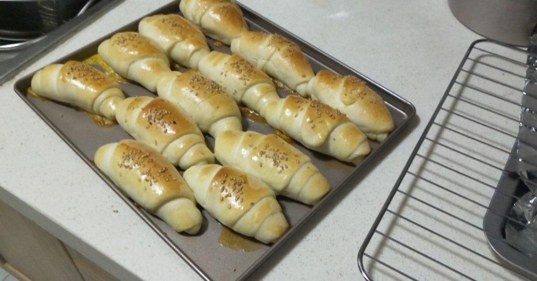 手揉小小牛角包🥐（牛奶面包配方）