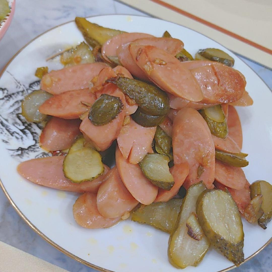 酸黄瓜🥒炒火腿肠