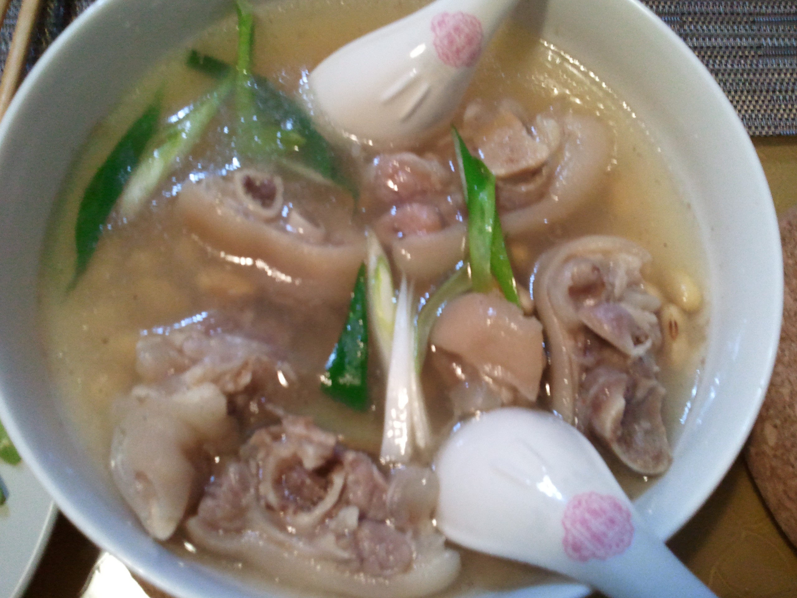 黄豆猪手汤