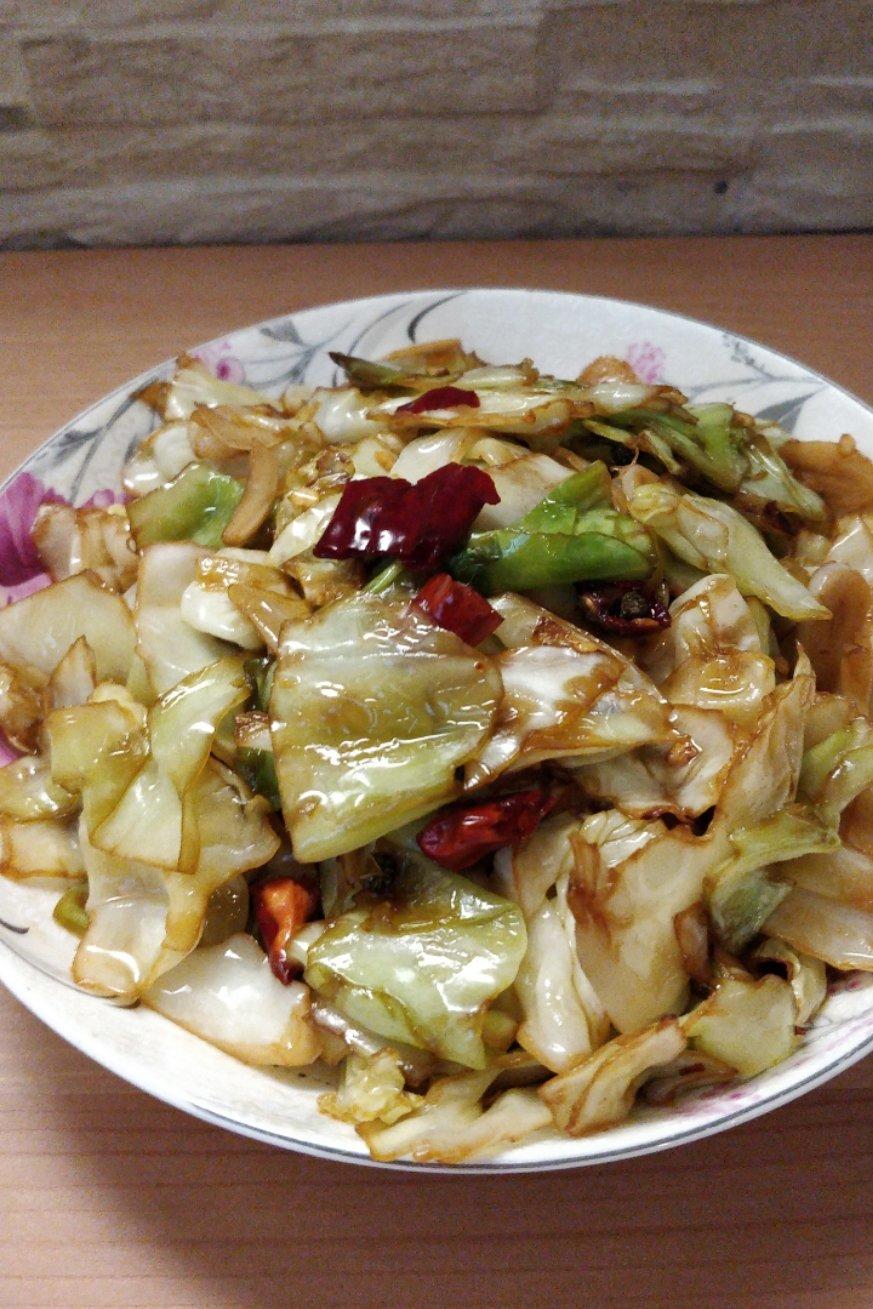 厨师长教你：“手撕包菜”的家常做法,简单又不失美味