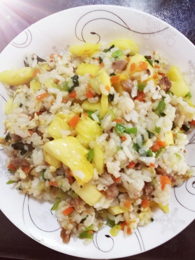 菠萝炒饭